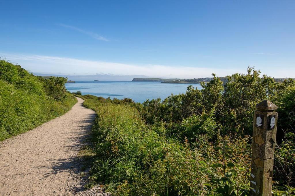 Trethvor House Ensuite Double Room With Free Parking In Quiet Residential Area Padstow Esterno foto